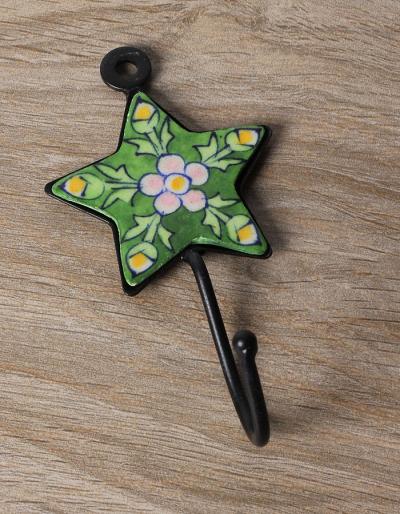 JAIPUR BLUE POTTERY HANDMADE STAR HOOK SMALL WITH IRON - GREEN BASE /PINK FLOWER